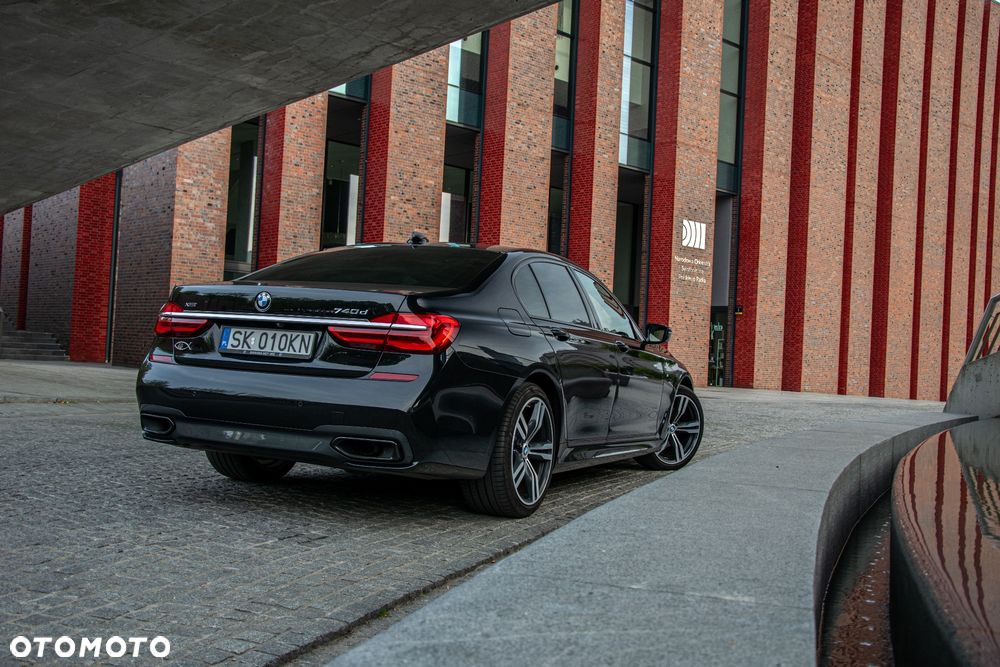 BMW Seria 7 740d xDrive - 13