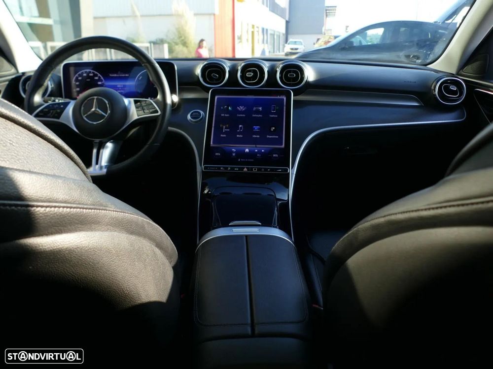 Mercedes-Benz C 300 e Avantgarde - 40