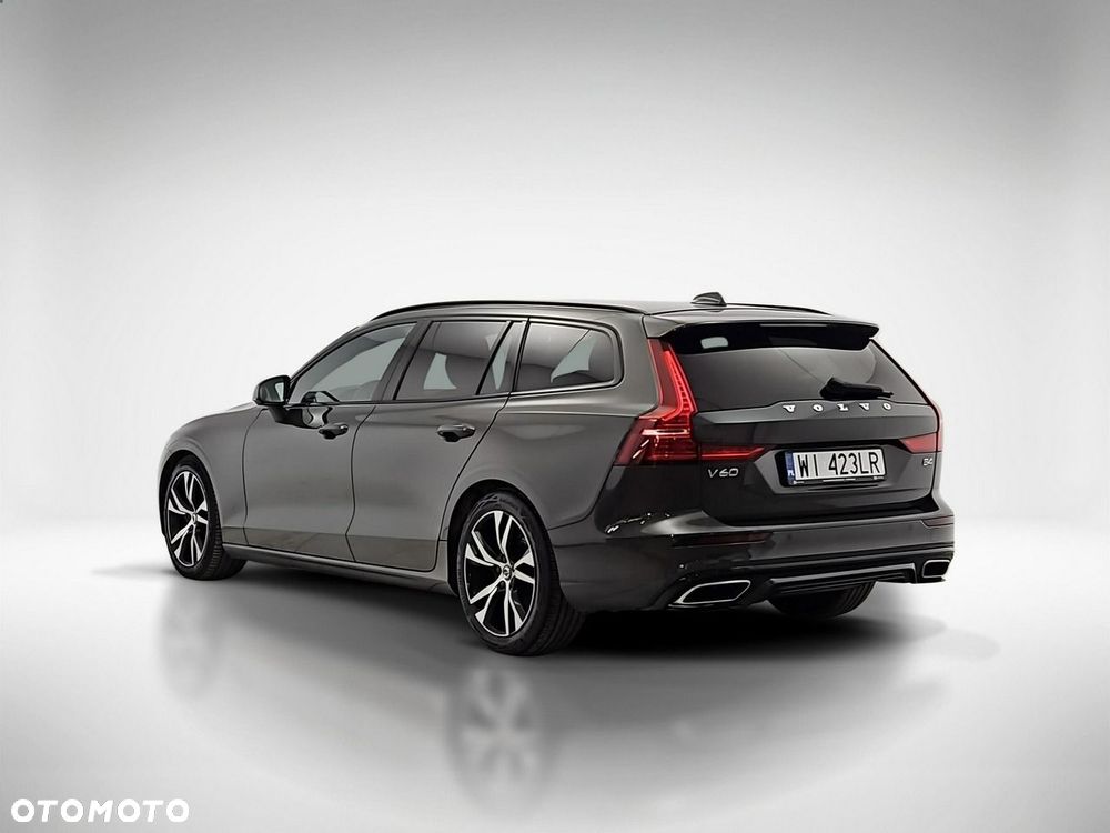 Volvo V60 B4 D Plus Dark - 4