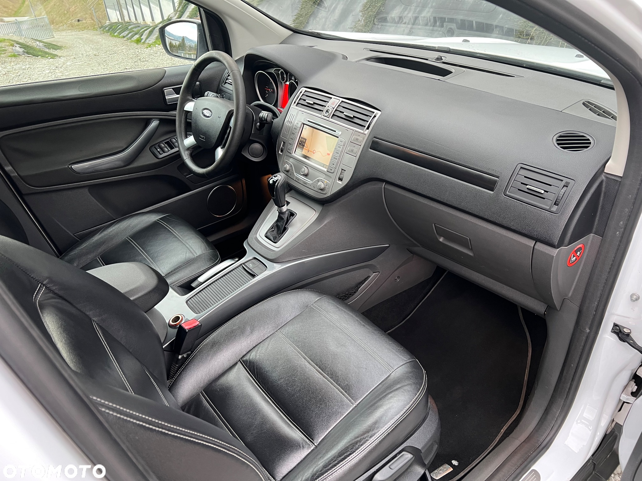 Ford Kuga 2.0 TDCi 4x4 Titanium - 20