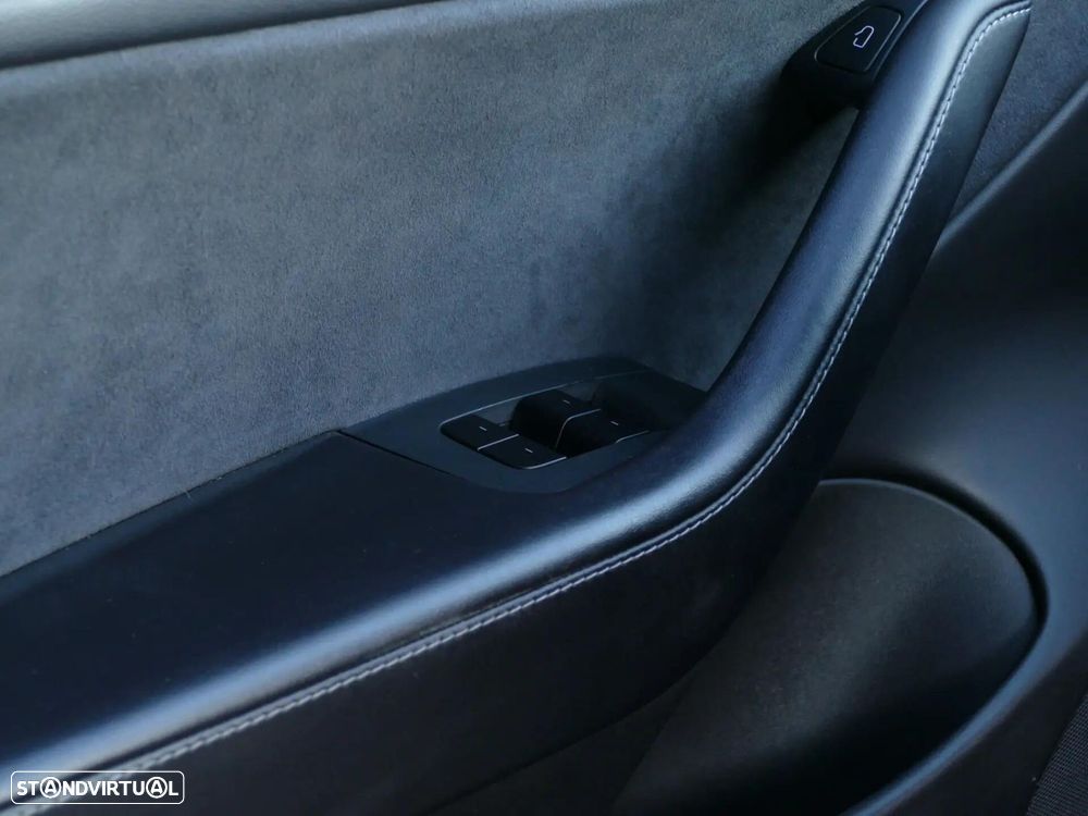 Tesla Model 3 Performance Dual Motor AWD - 30