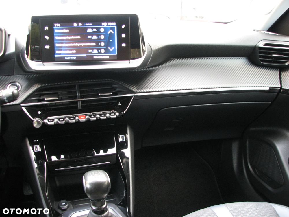 Peugeot 2008 1.5 BlueHDi Allure S&S - 26