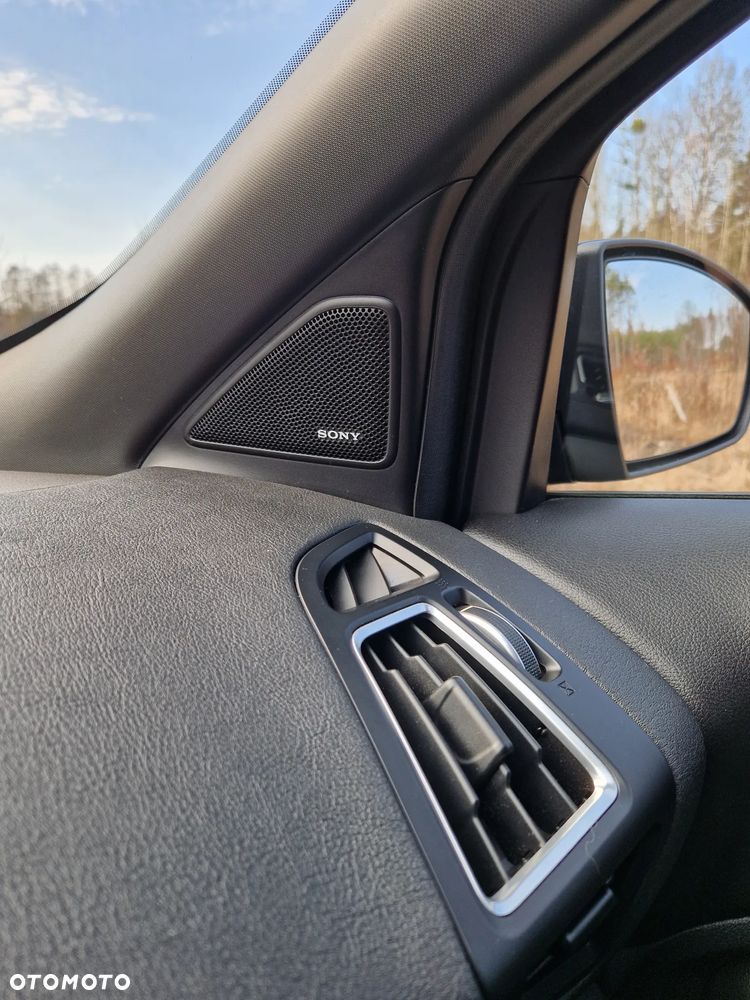 Ford Kuga 2.0 TDCi 4x4 ST-Line - 28