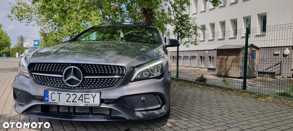 Mercedes-Benz CLA 250 4Matic 7G-DCT AMG Line - 10