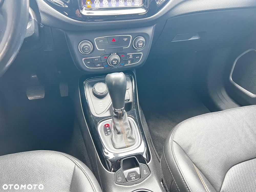 Jeep Compass 2.4I 4x4 CVT Limited - 28