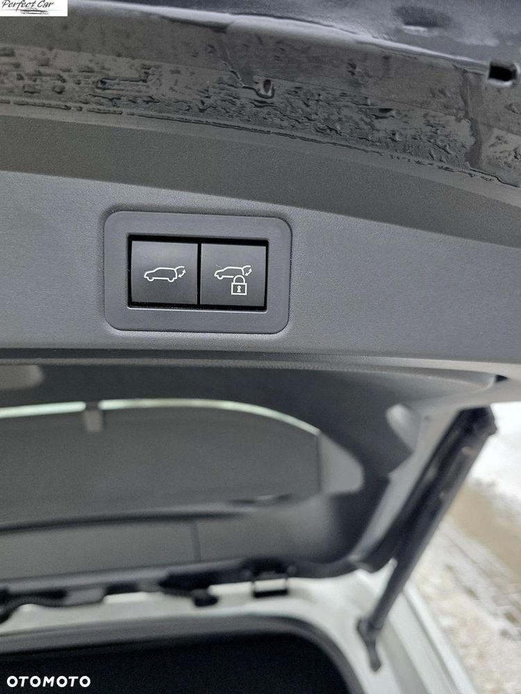 Toyota Corolla 1.8 Hybrid Style - 30