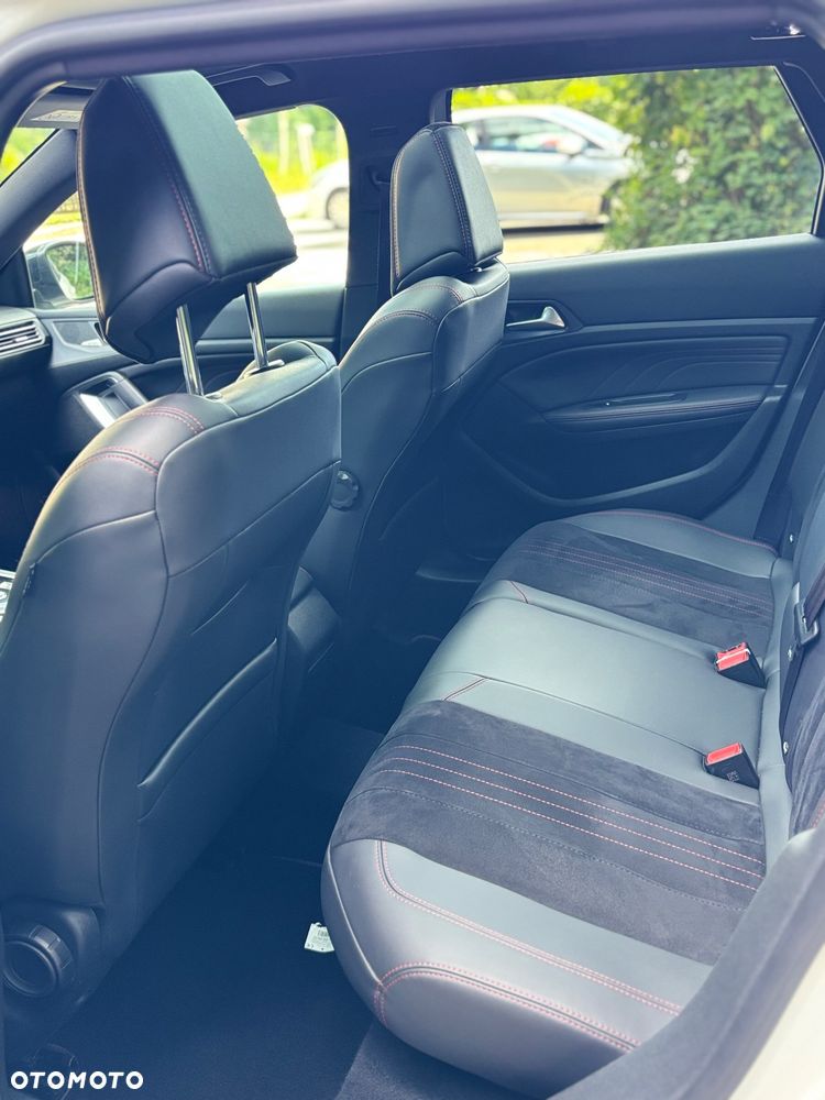 Peugeot 308 2.0 BlueHDi GT S&S EAT8 - 28