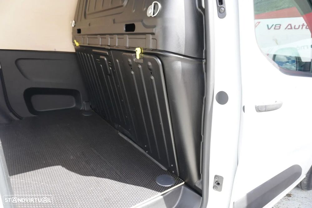 Citroën Berlingo M 130 EAT8 MAX - 23