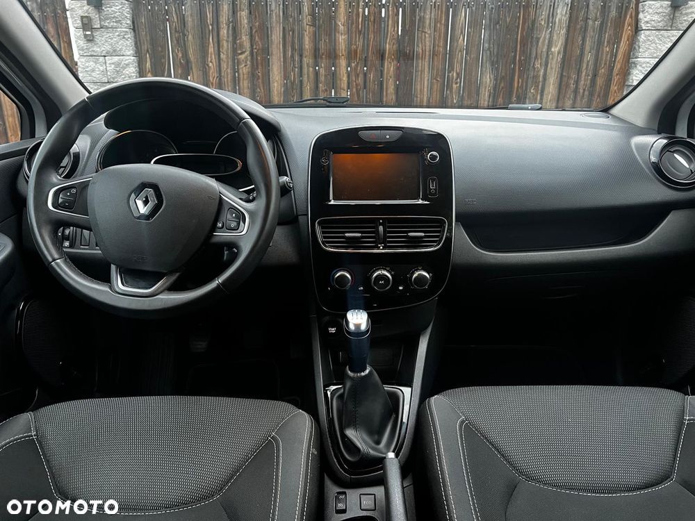 Renault Clio - 6