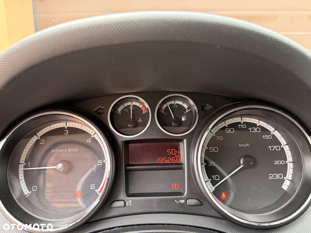 Peugeot 308 1.6 HDi Premium - 23
