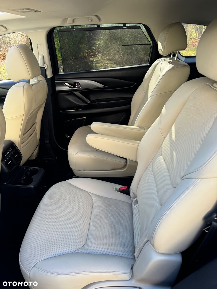 Mazda CX-9 - 9