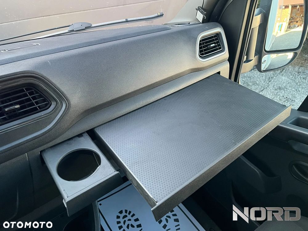 Renault Master 2.3 Chłodnia+Winda - 27