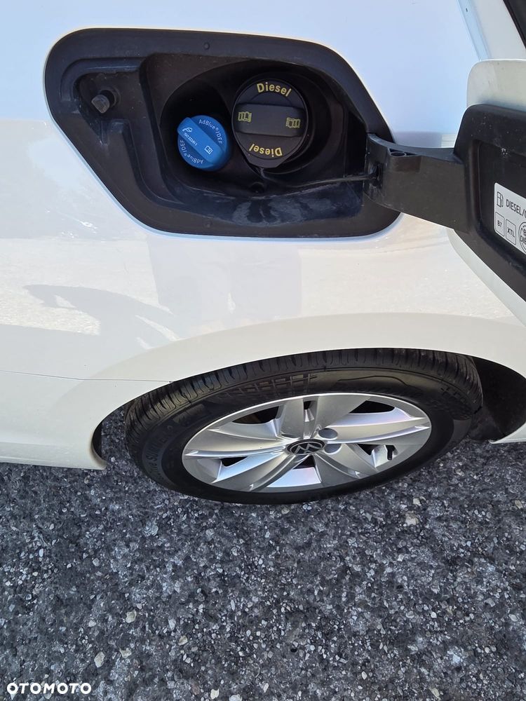 Volkswagen Golf 2.0 TDI - 8