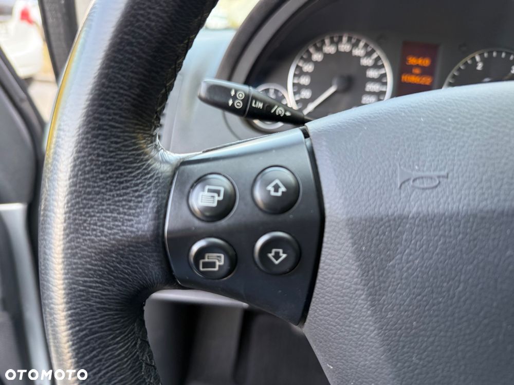 Mercedes-Benz Klasa A 180 CDI Autotronic Elegance - 23