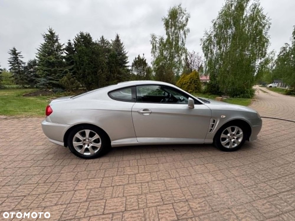 Hyundai Coupe - 2