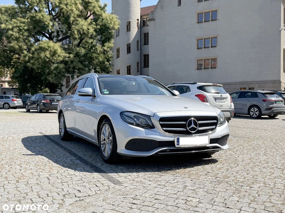 Mercedes-Benz Klasa E 220 d 9G-TRONIC - 5