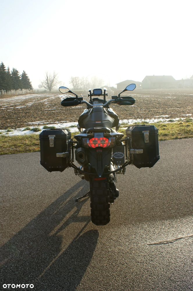 Moto Guzzi Stelvio - 11