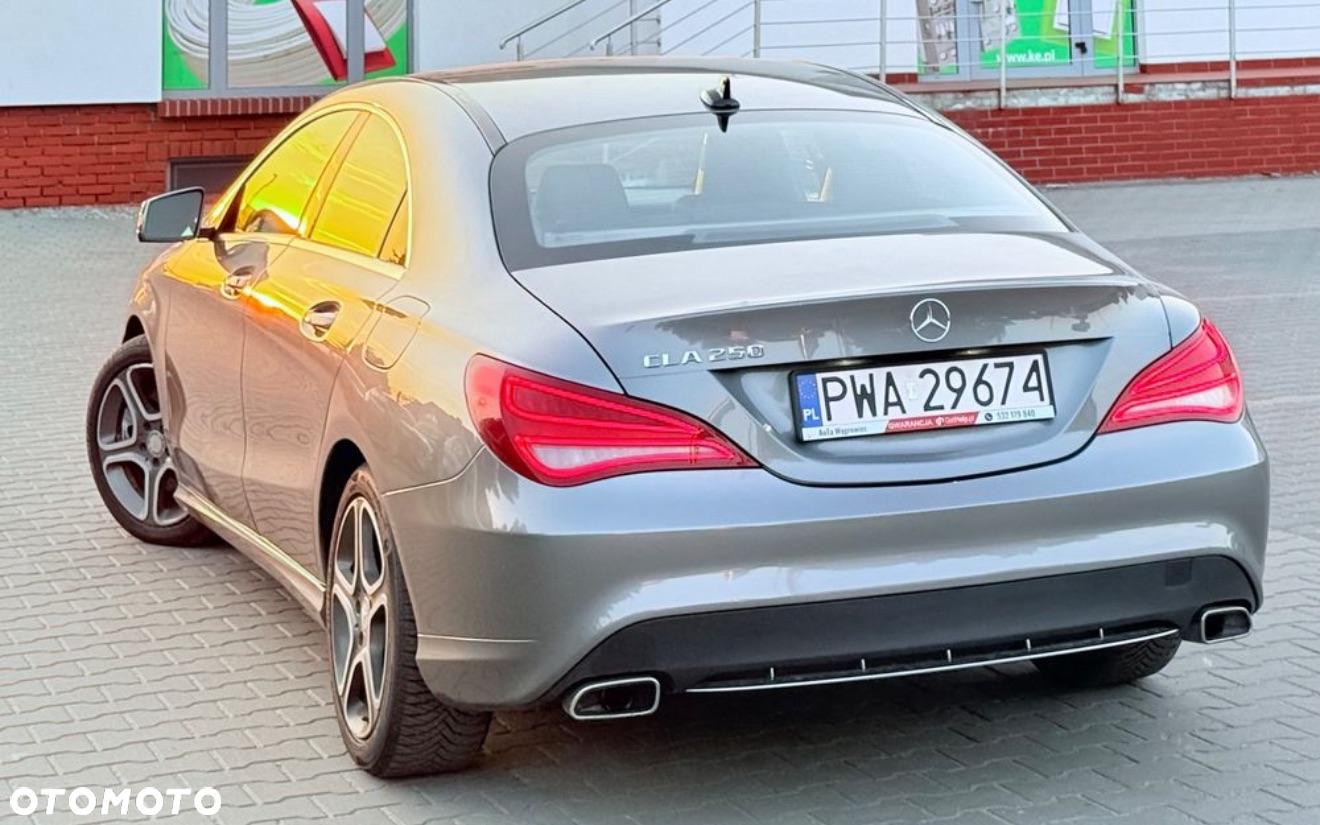 Mercedes-Benz CLA 250 7G-DCT AMG Line - 32