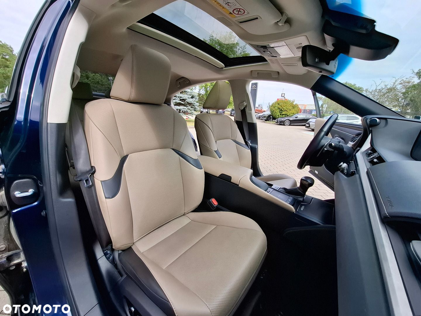 Lexus ES - 16
