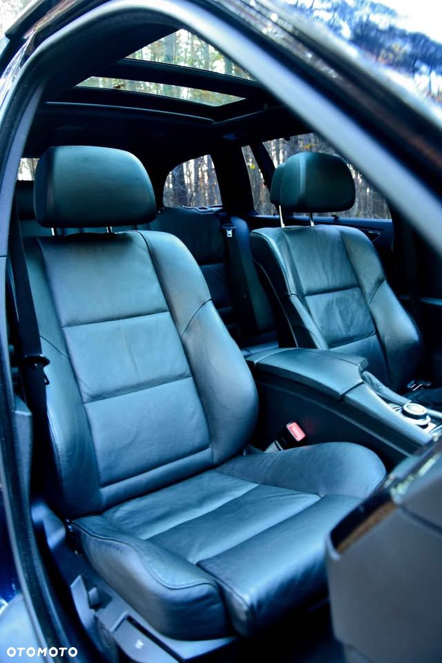 BMW Seria 5 530d Sport-Aut Edition Sport - 7