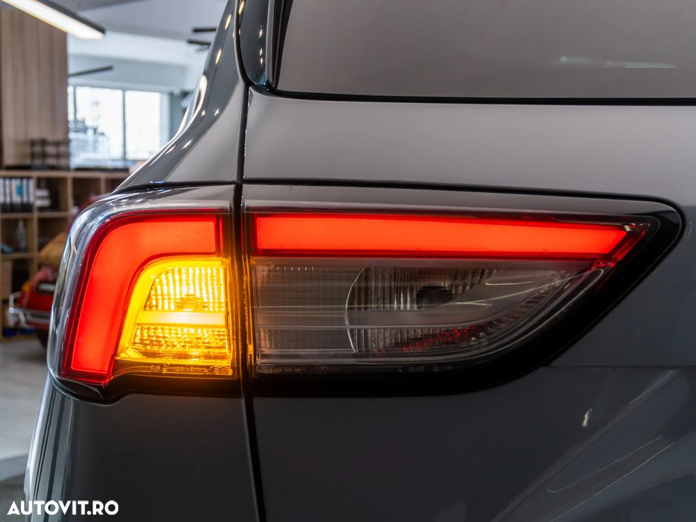 Ford Kuga 2.5 Duratec PHEV ST-LINE - 16