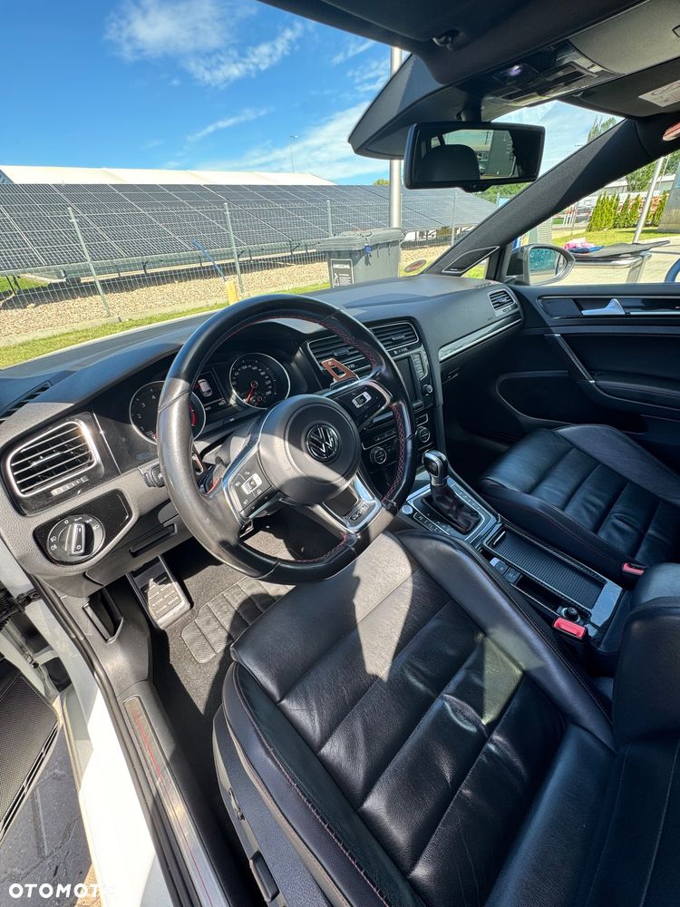 Volkswagen Golf GTI Performance BlueMotion Technology DSG - 5