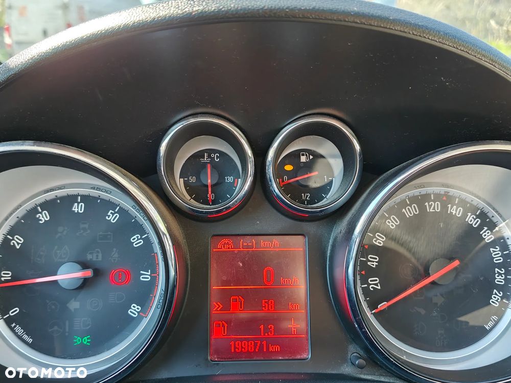 Opel Astra 1.6 Sport - 21