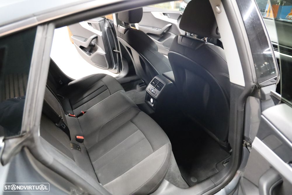 Audi A5 Sportback 2.0 TDI S-line S tronic - 24