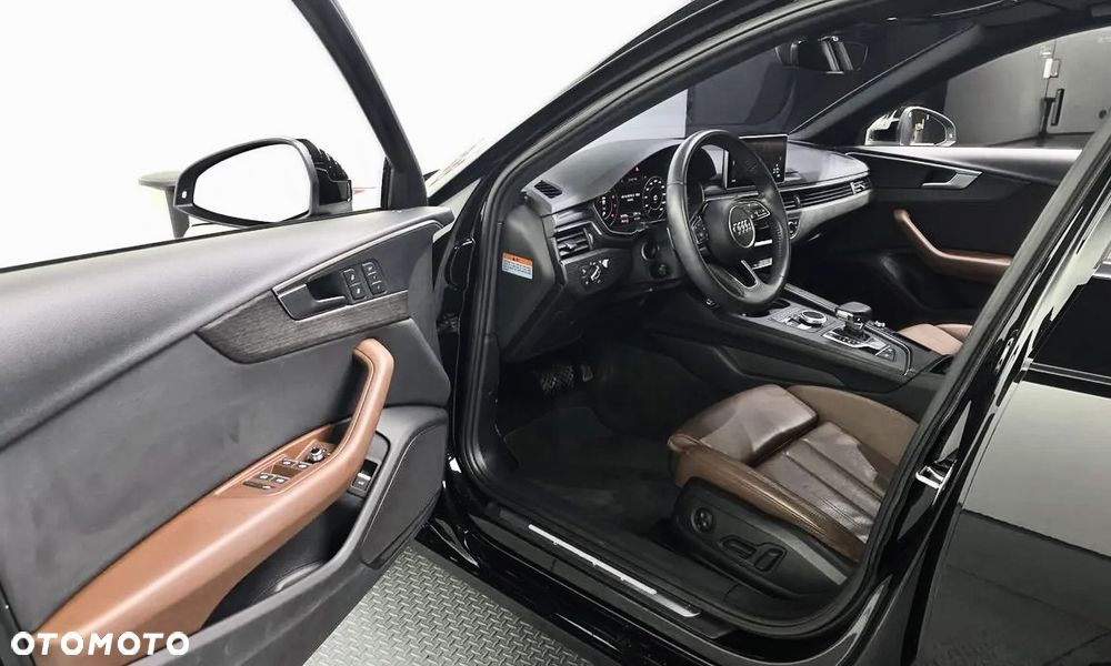 Audi A4 Limousine - 8
