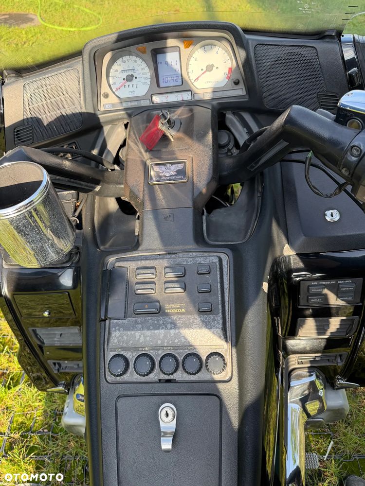 Honda GL - 9
