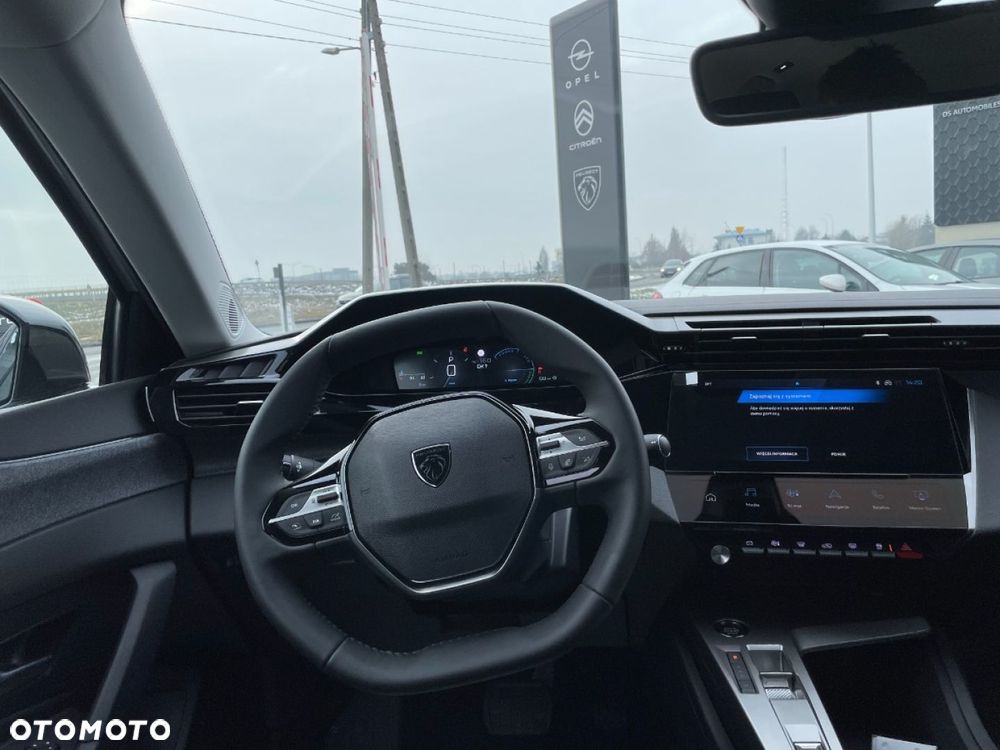 Peugeot 408 - 9
