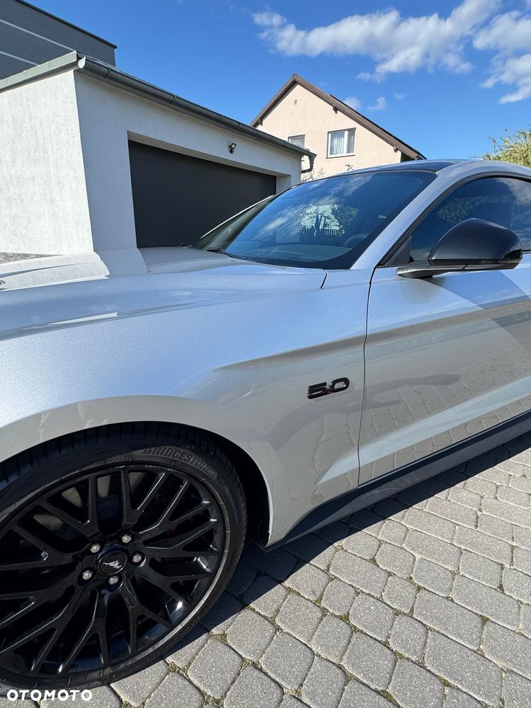 Ford Mustang - 21