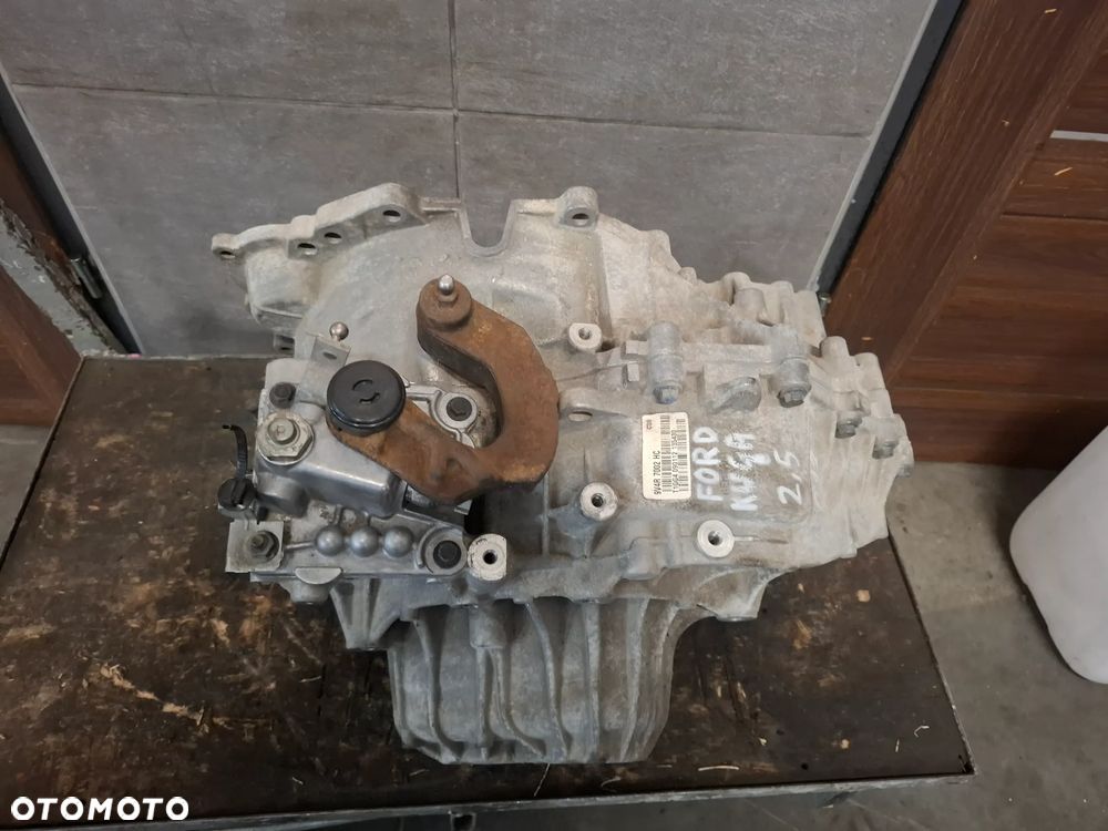 Skrzynia manual 6-biegów 4X4 Ford Kuga Mk1 2012 rok 2,5T nr 9V4R7002HC - 1