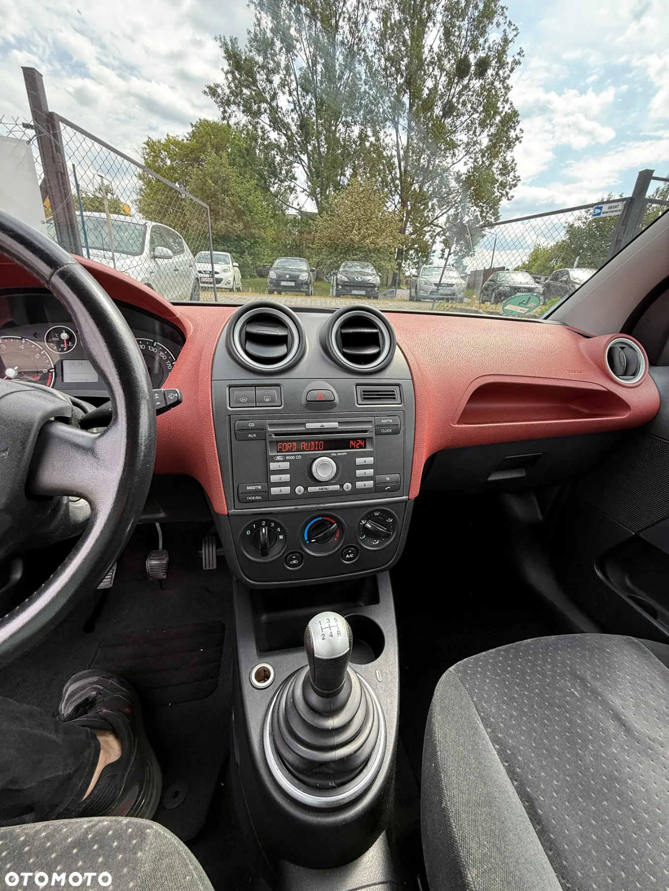 Ford Fiesta 1.4 Ambiente - 19