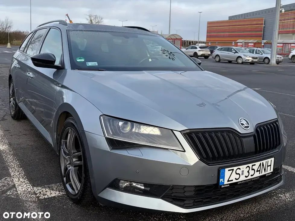 Skoda Superb 1.8 TSI Sportline DSG - 8