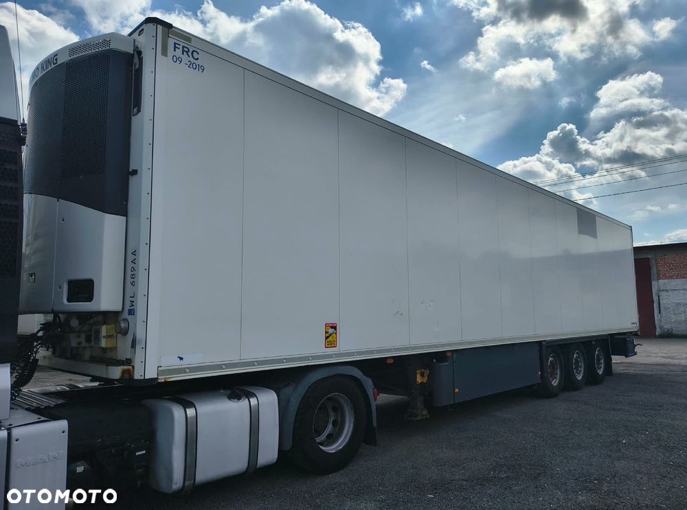 Schmitz Cargobull sko24