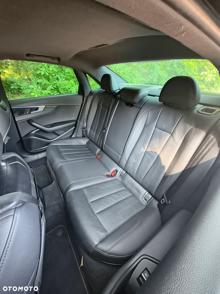 Audi A4 Limousine 2.0 TFSI Quattro S tronic - 17