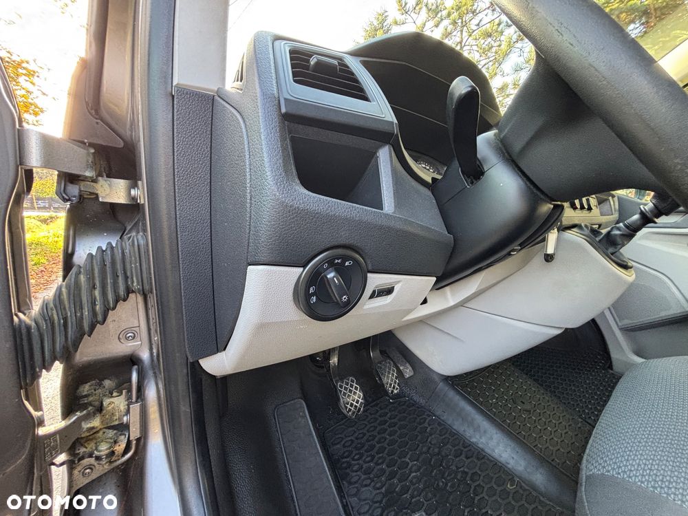 Volkswagen Transporter L2H1 Plus Trendline - 11