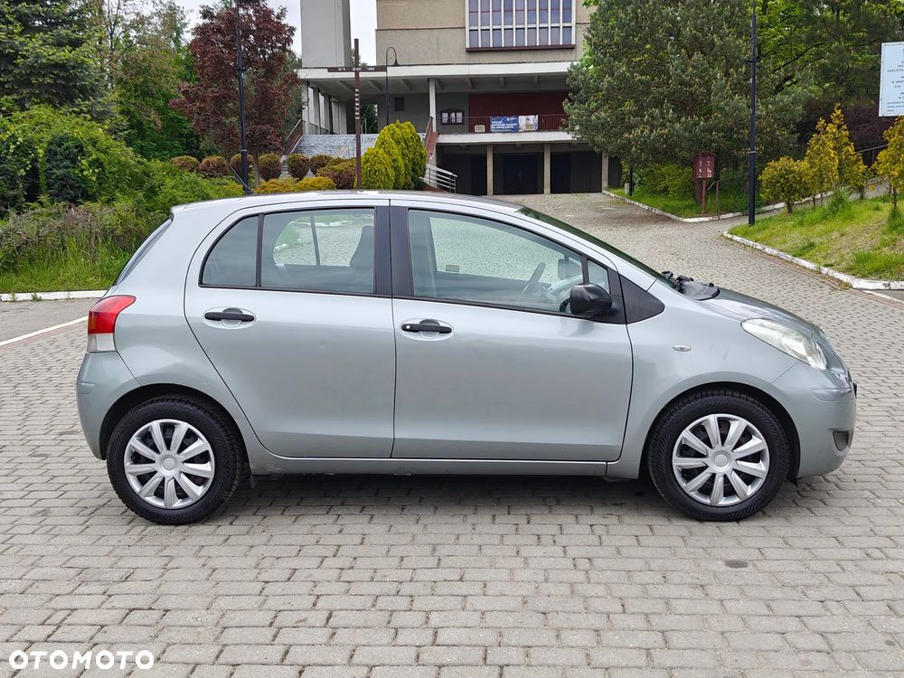 Toyota Yaris 1.33 Prestige - 5
