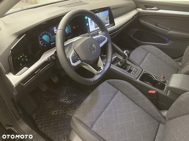 Volkswagen Golf - 10