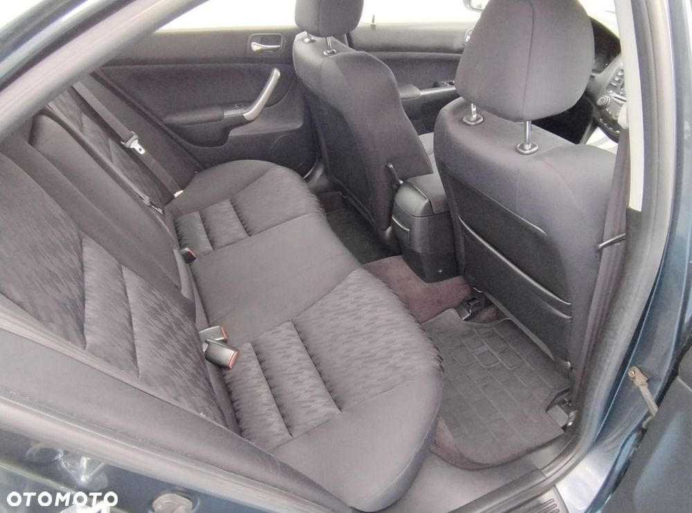 Honda Accord 2.0 Comfort - 14