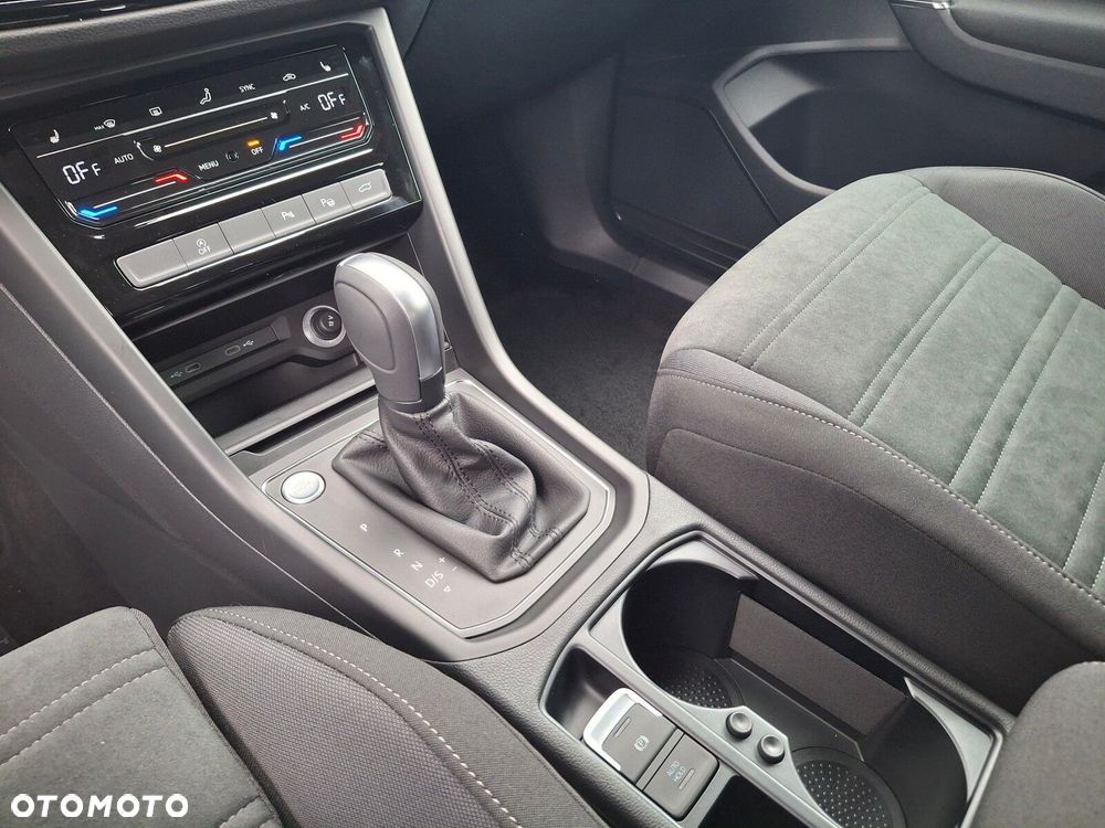 Volkswagen Touran 1.5 TSI EVO Comfortline Plus DSG - 17