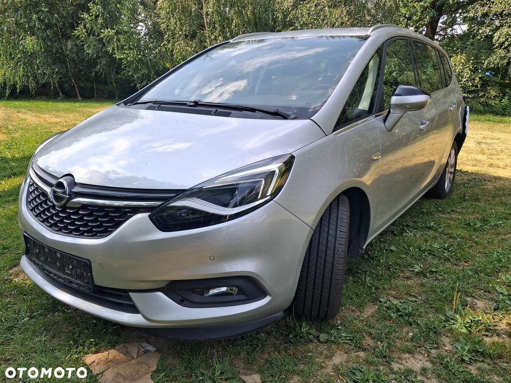 Opel Zafira - 1
