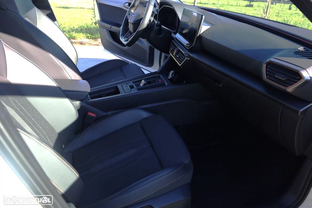 Cupra Leon 1.4 e-Hybrid DSG - 17