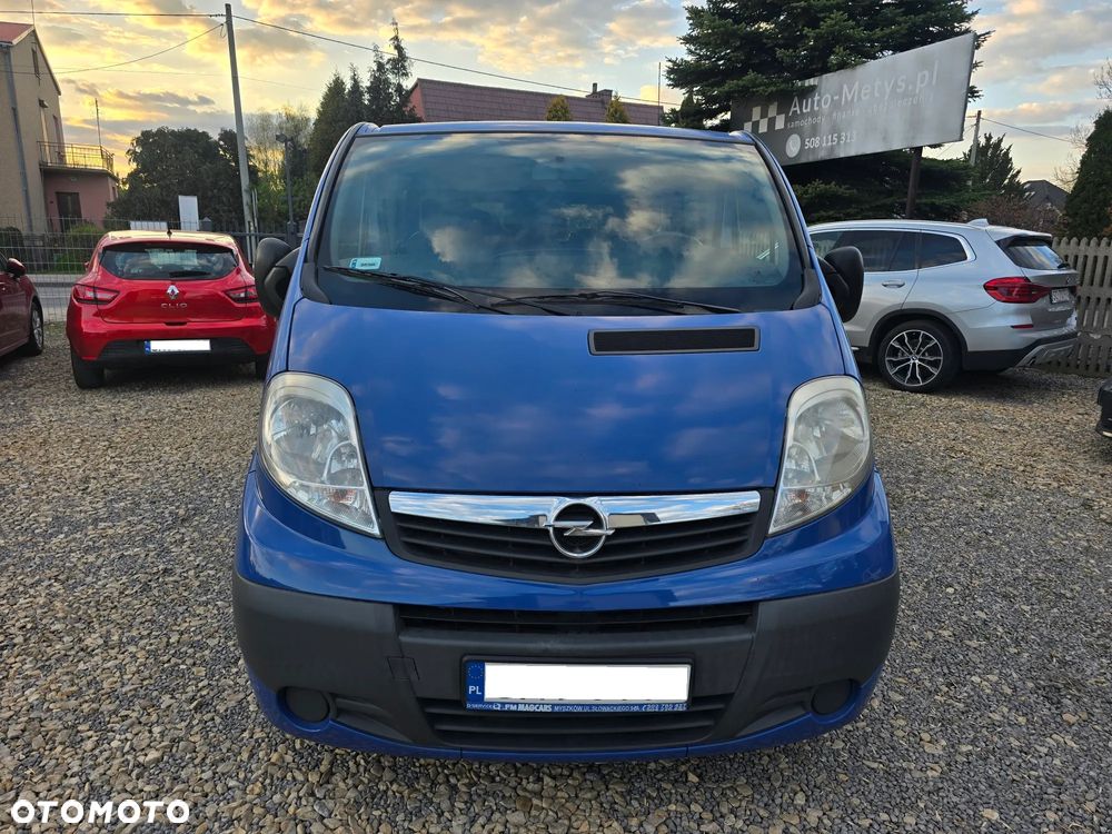 Opel Vivaro - 8