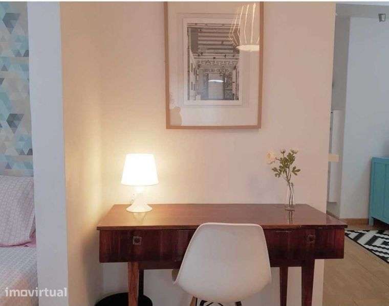 Colourful and spacious studio in Arroios - Grande imagem: 5/12