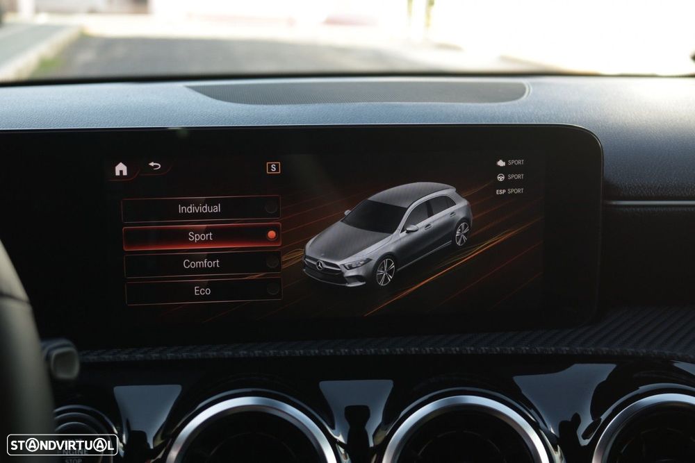 Mercedes-Benz A 180 d Style Plus Aut. - 54