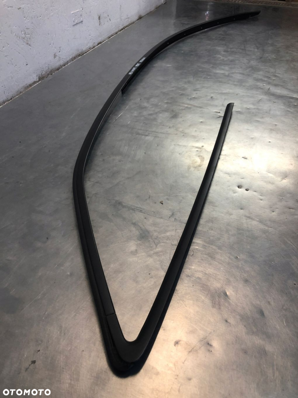 LISTWA KAROSERYJNA PRAWA A5 COUPE CZARNA MATOWA PIANO BLACK - 2