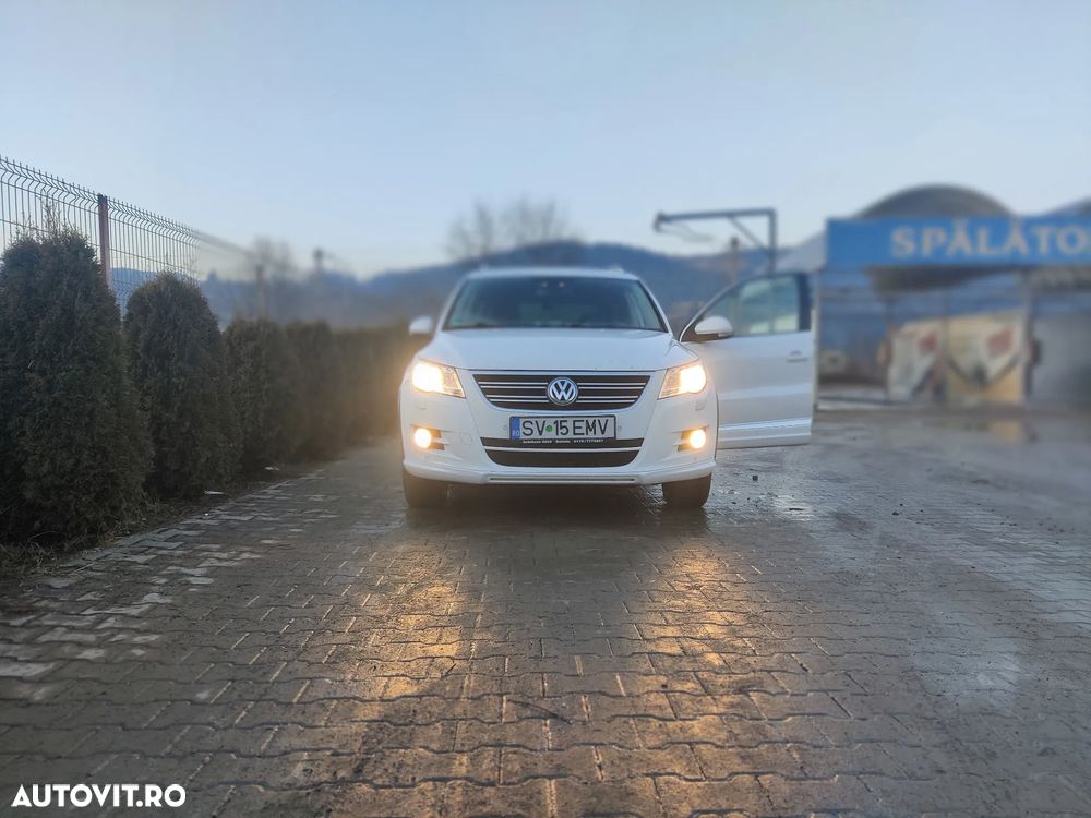 Volkswagen Tiguan - 12