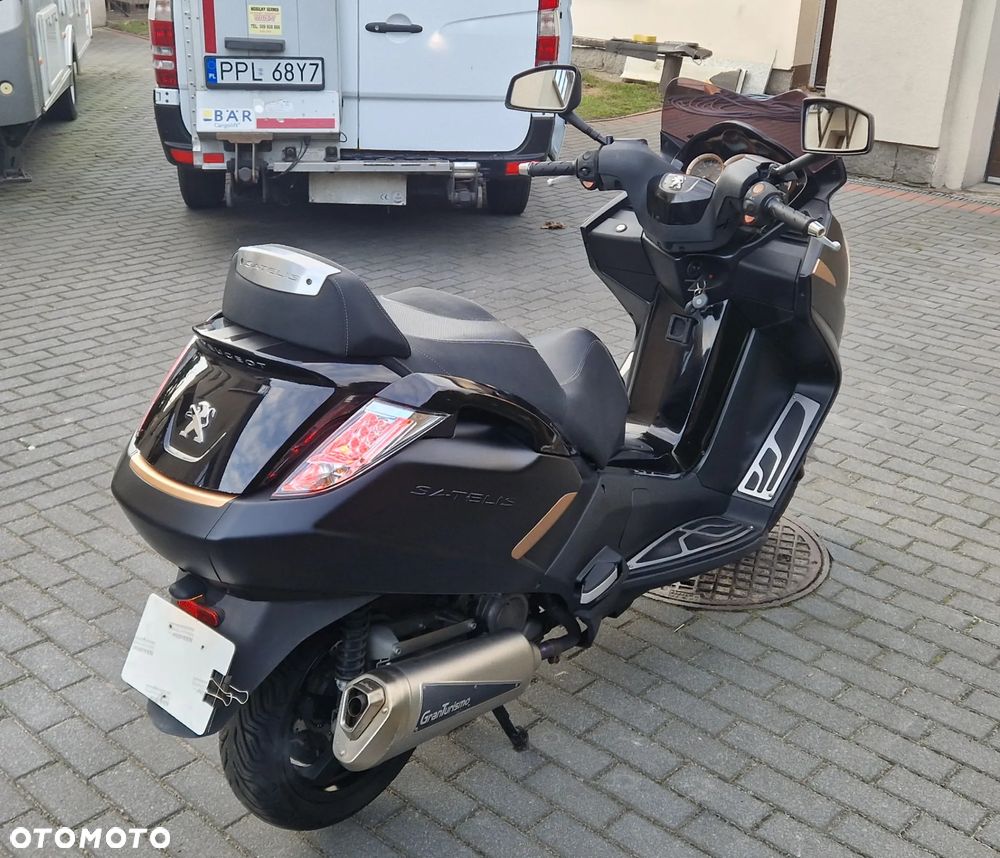 Peugeot Satelis - 21